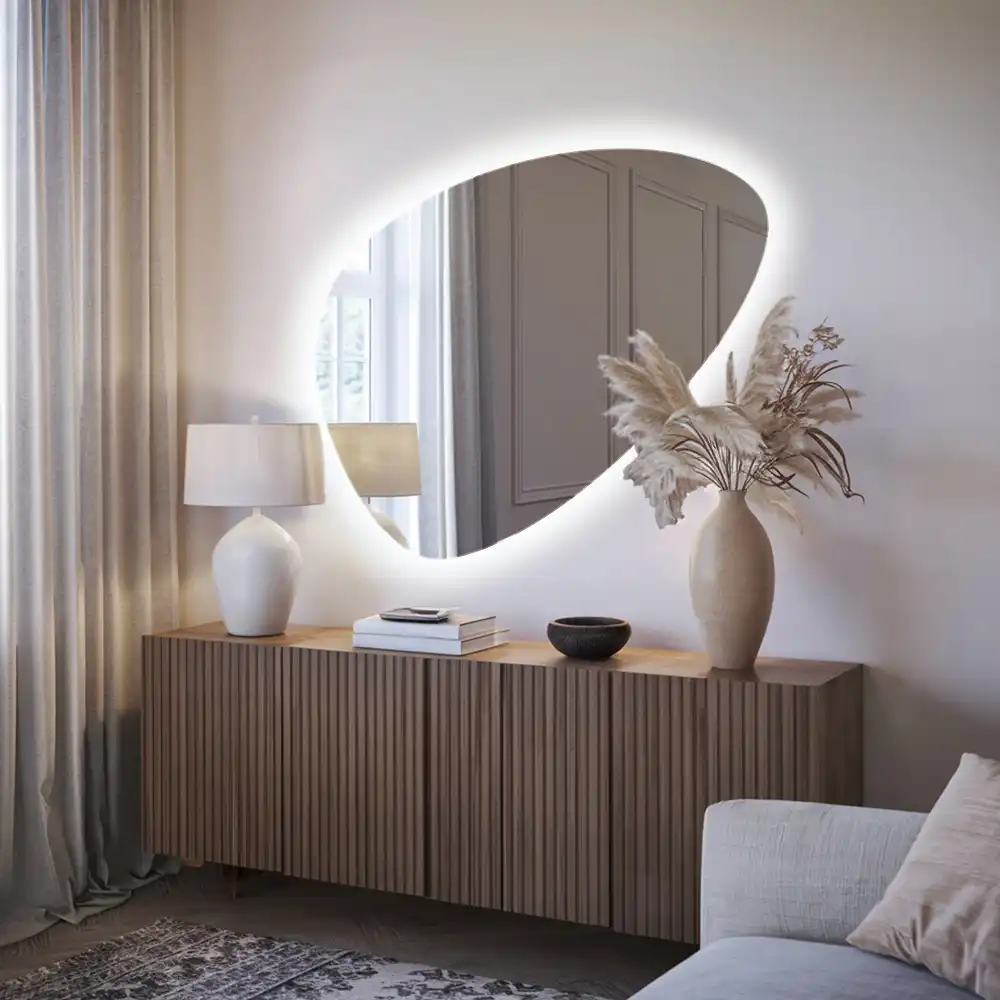 Miroir mural de forme ovoïde avec rétroéclairage LED