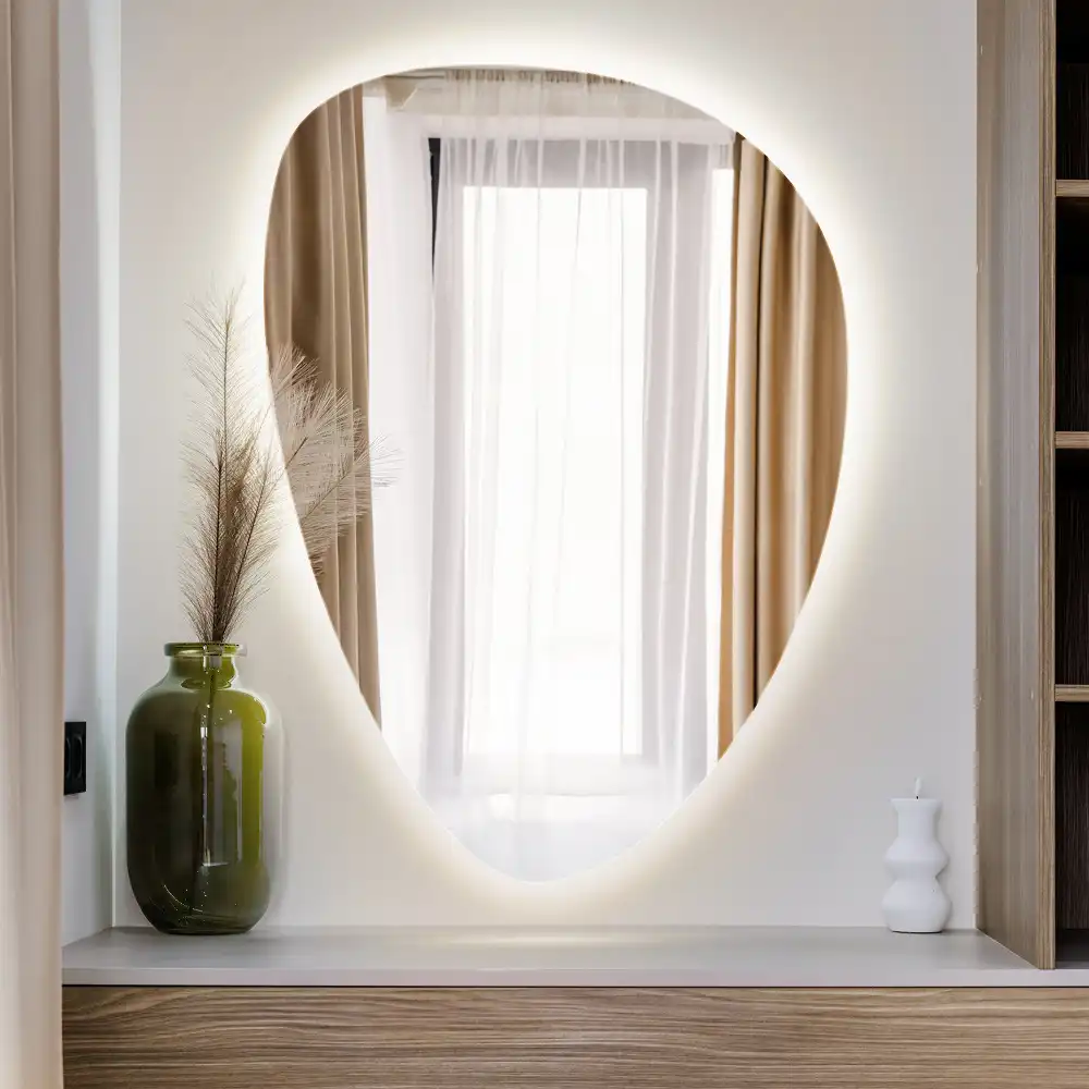 Miroir mural de forme ovoïde avec rétroéclairage LED