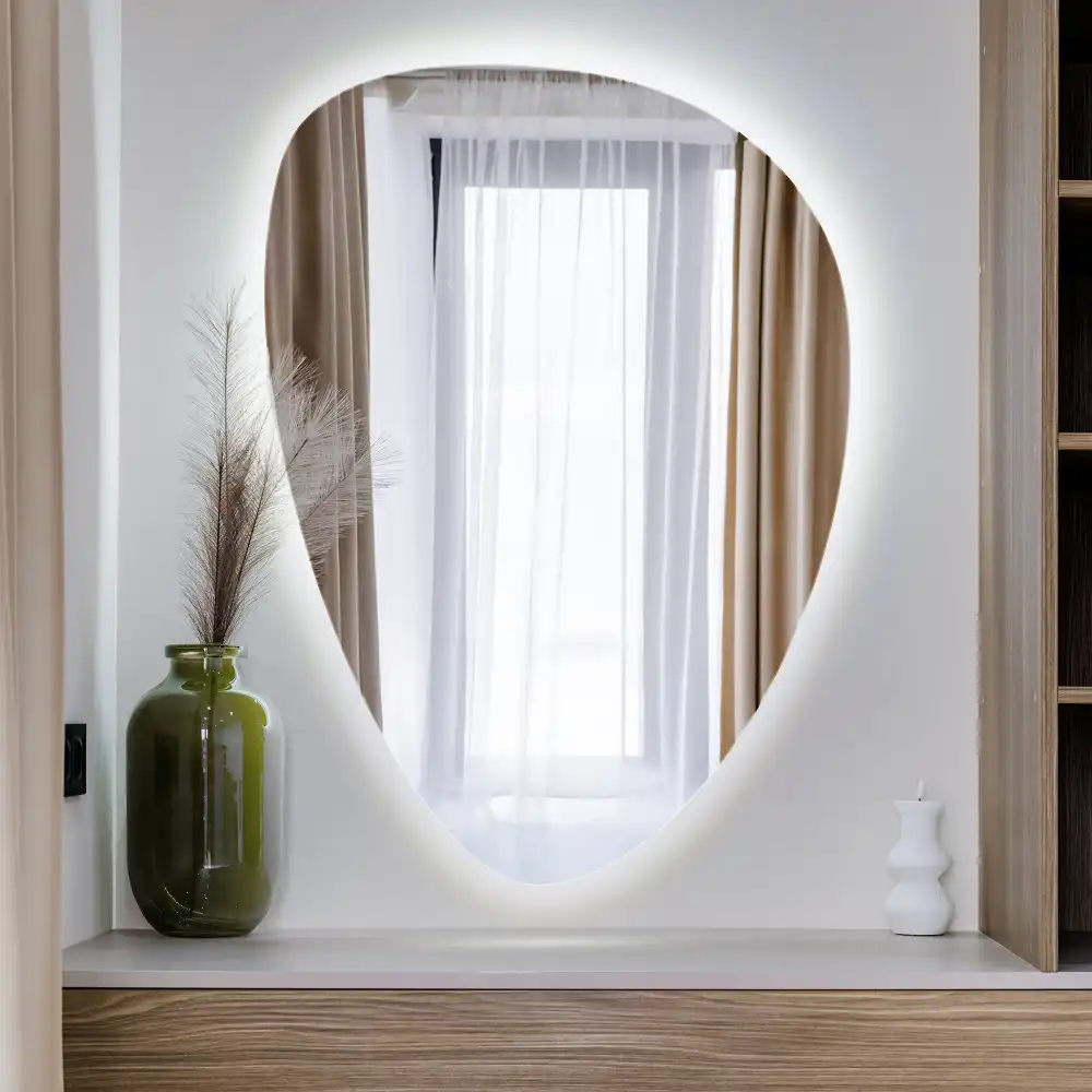 Miroir mural de forme ovoïde avec rétroéclairage LED