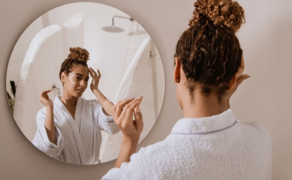 salle de bain étroite